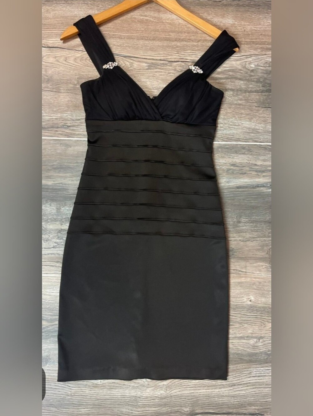 Betsy And Adam Black Bodycon Cocktail Dress